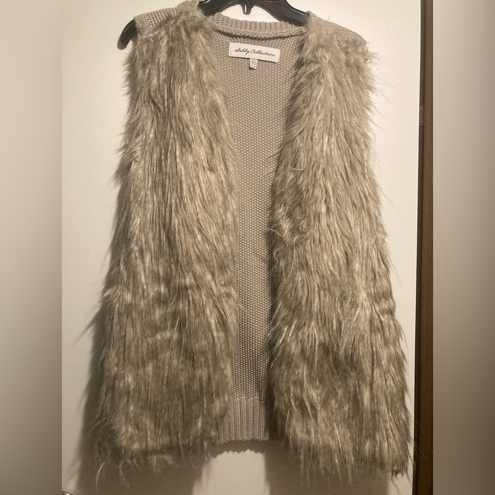 Sebby Collection faux fur sweater vest